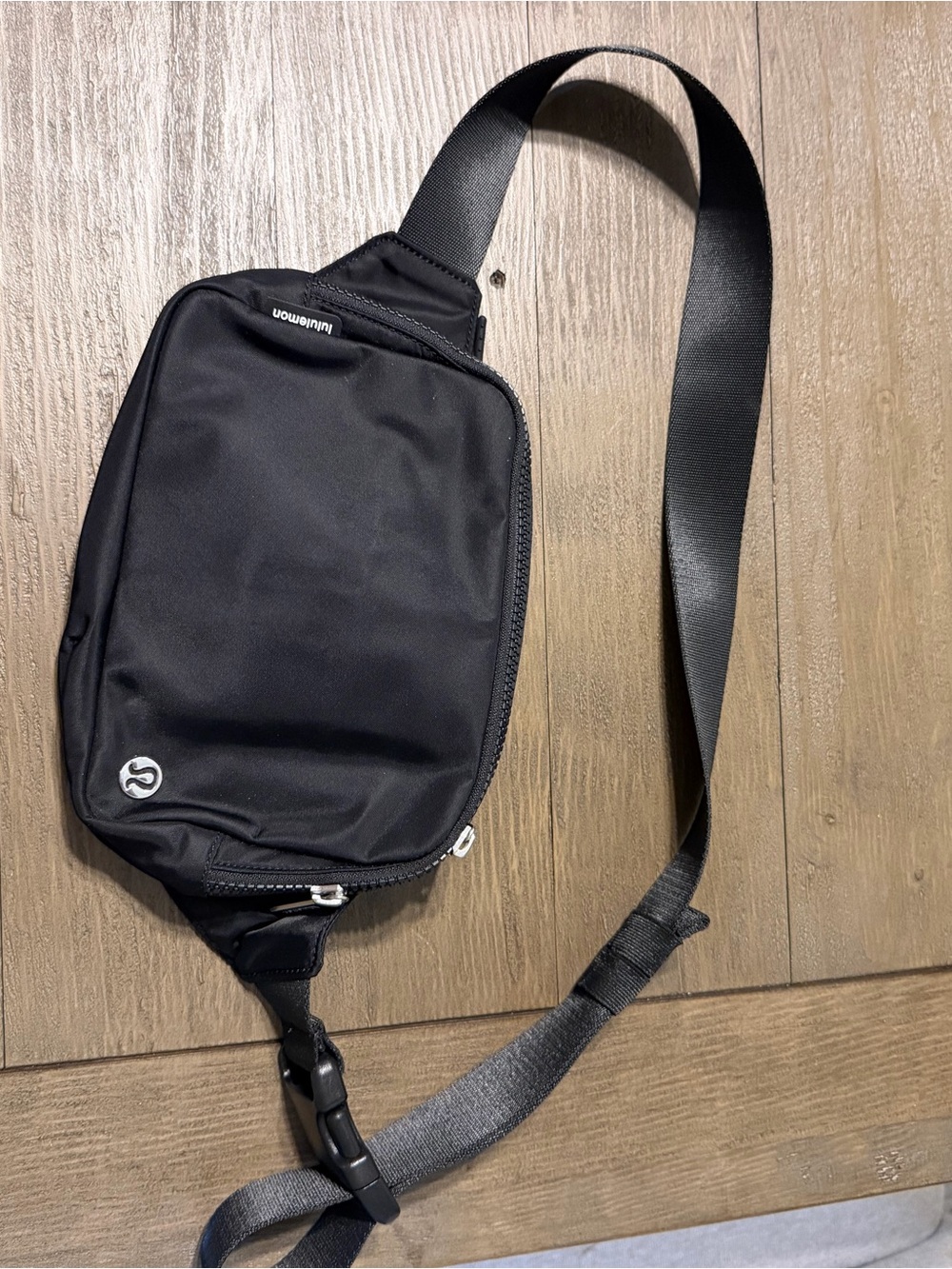 lululemon athletica black belt bag